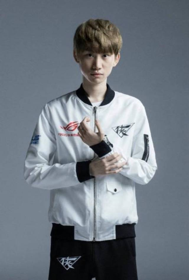 九游网页平台-Doinb新星锐不可当表现突出，勇士前途光明！气势如虹延续(edg合创汽车)