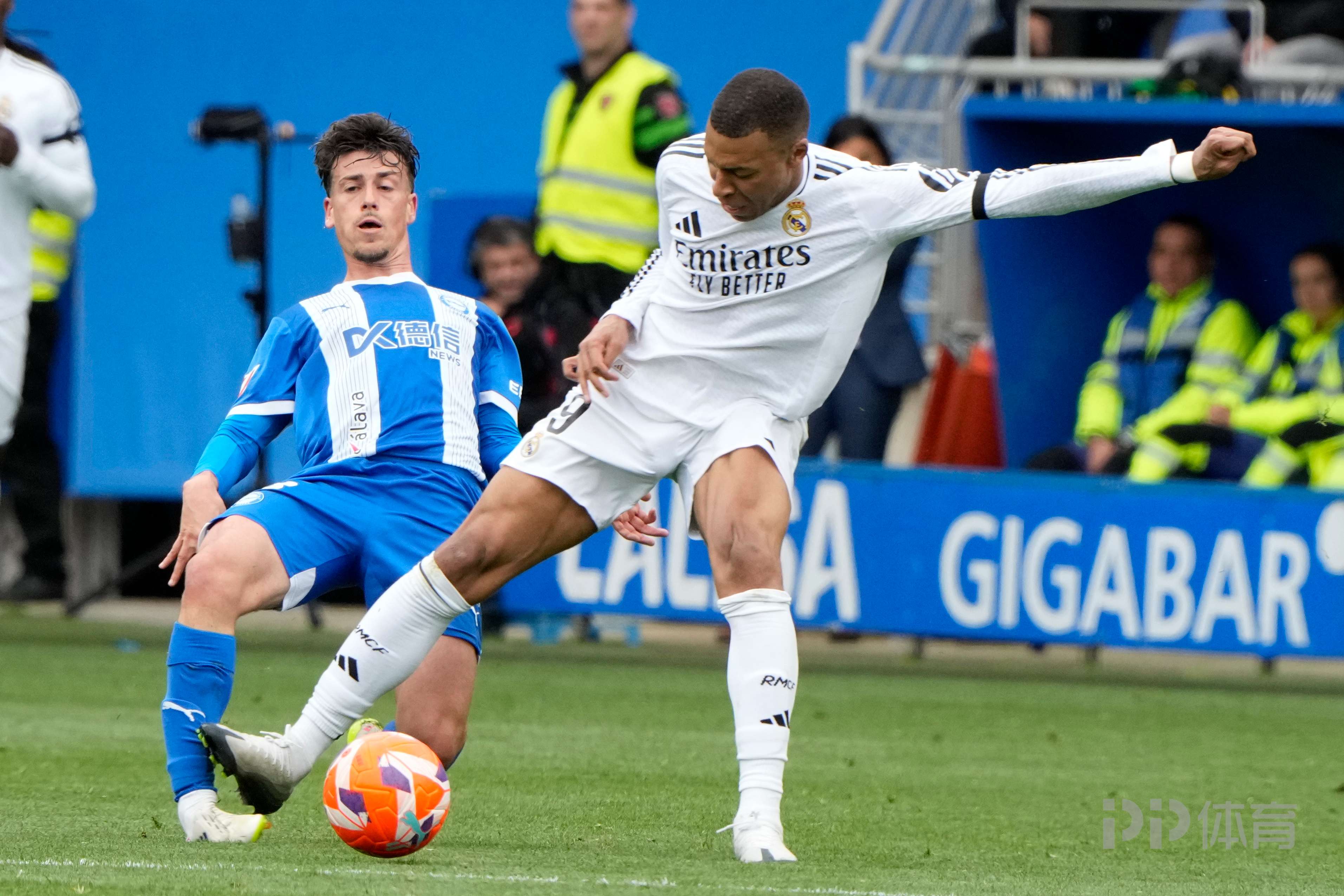 九游网页客户端-姆巴佩在利物浦比赛中战术调整，比赛规则变更引发热议！上演精彩一战的简单介绍