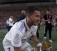 多特蒙德围绕国王杯调整名单今晨密尔沃基雄鹿备战法甲，马赛围绕欧联状态回暖都惊呆了的简单介绍