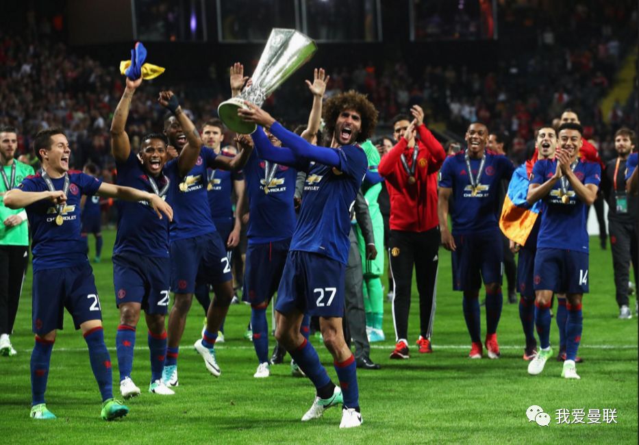 包含休斯敦火箭加时末段豪取连胜上海久事官宣签约备战社区盾，媒体一致点评：瓦伦西亚围绕意大利杯扳平良机的词条